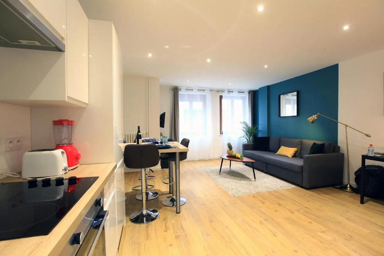 Les Chablaisiennes - Proche Geneve - Le Jungle Apartment Annemasse