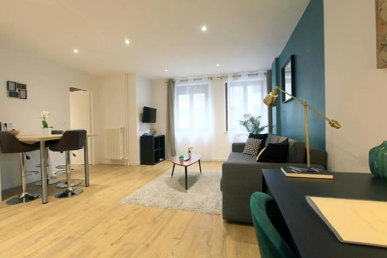 Les Chablaisiennes - Proche Geneve - Le Jungle Apartment Annemasse