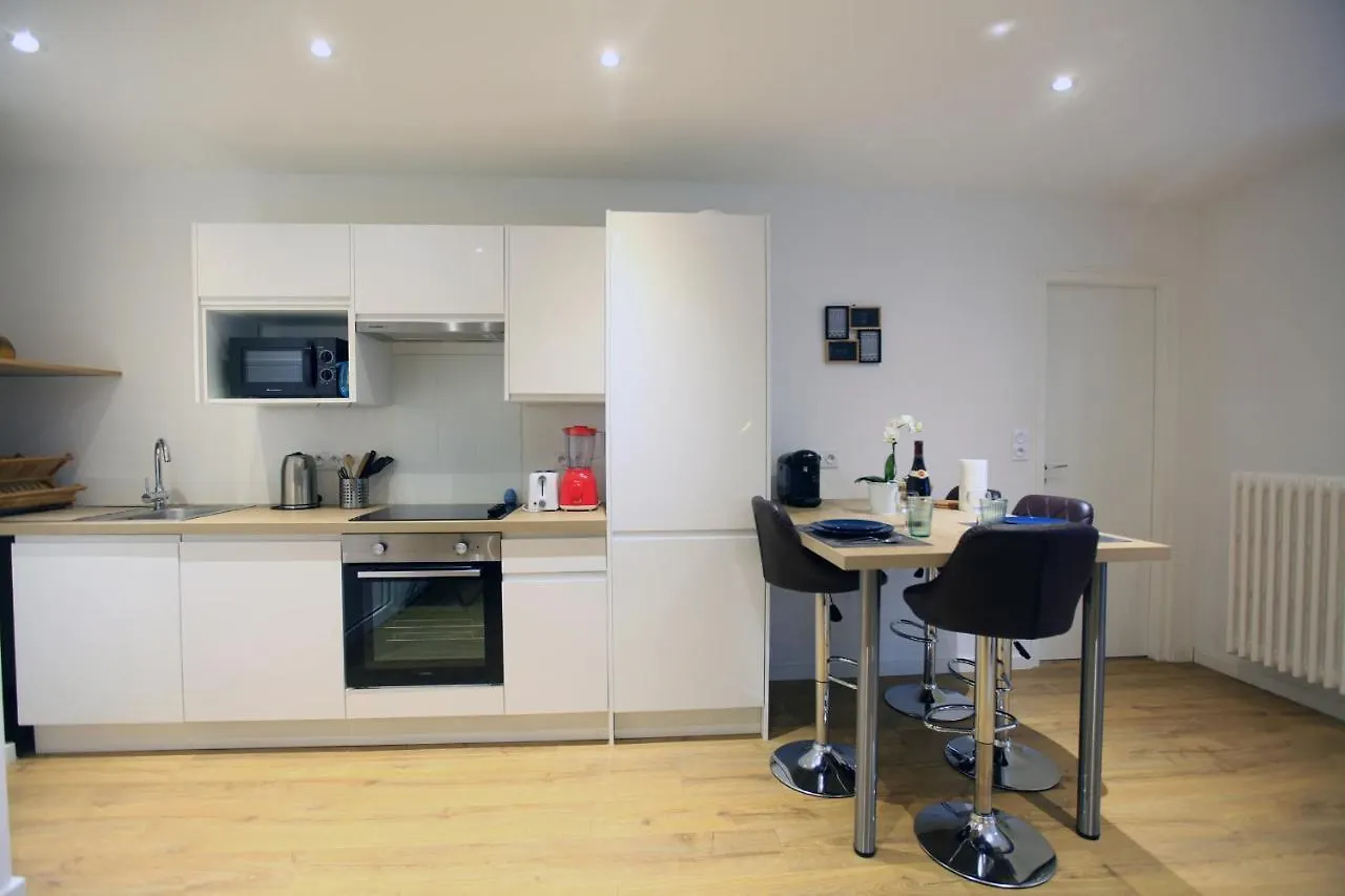 Les Chablaisiennes - Proche Geneve - Le Jungle Apartment Annemasse