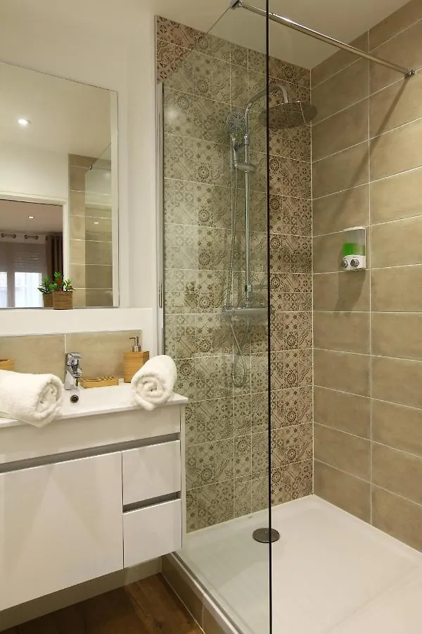 Les Chablaisiennes - Proche Geneve - Le Jungle Apartment Annemasse