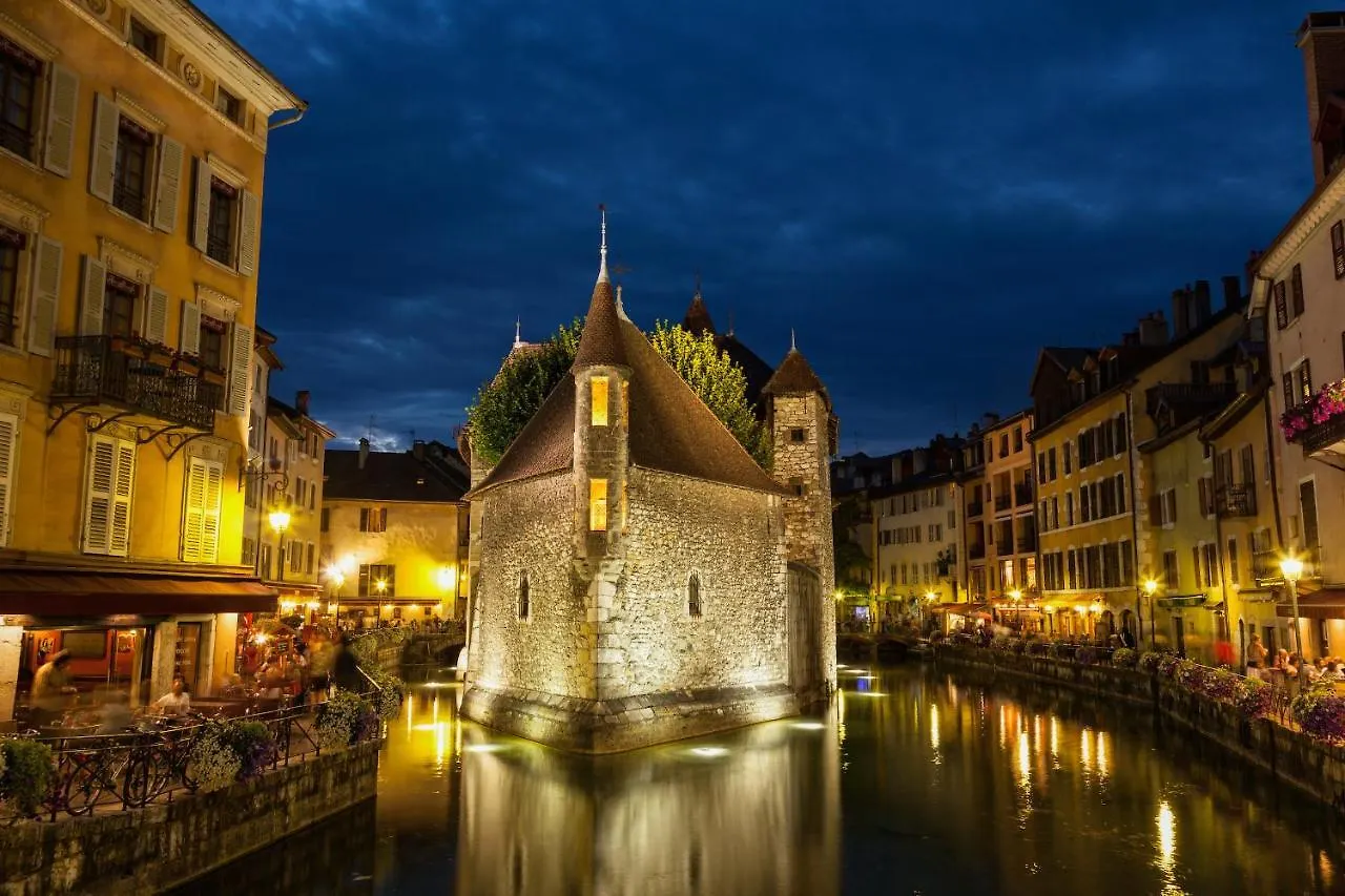 Les Chablaisiennes - Proche Geneve - Le Jungle Apartment Annemasse