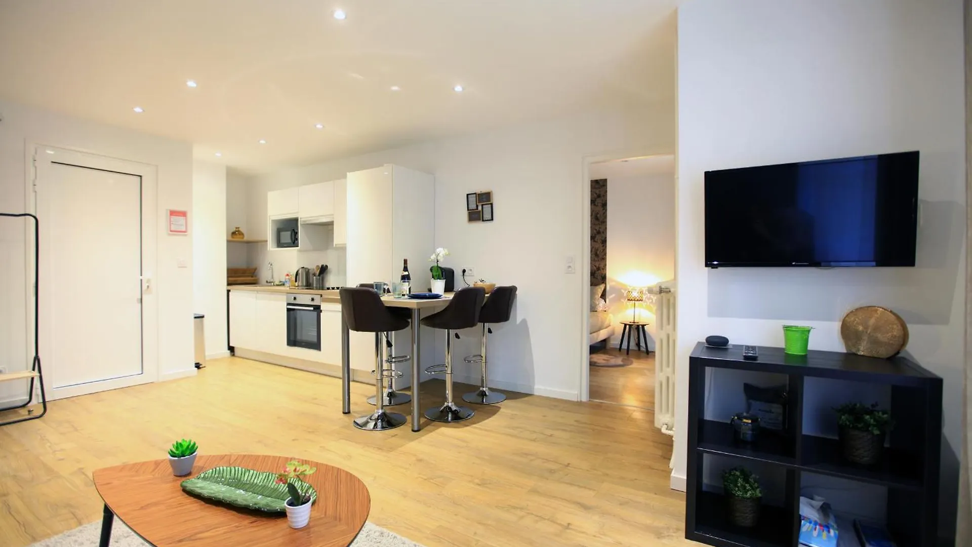 Les Chablaisiennes - Proche Geneve - Le Jungle Apartment Annemasse