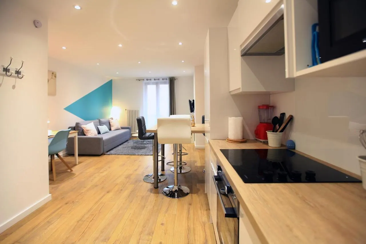 Les Chablaisiennes - Proche Geneve - Le Jungle Apartment Annemasse